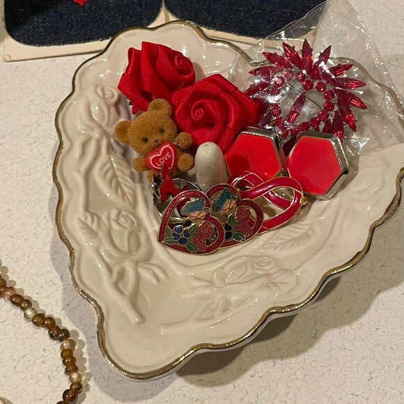VTG 1950s-Y2K Hodge Podge Hearts & Love Valentine Jewelry Lot - Picture 6 of 16
